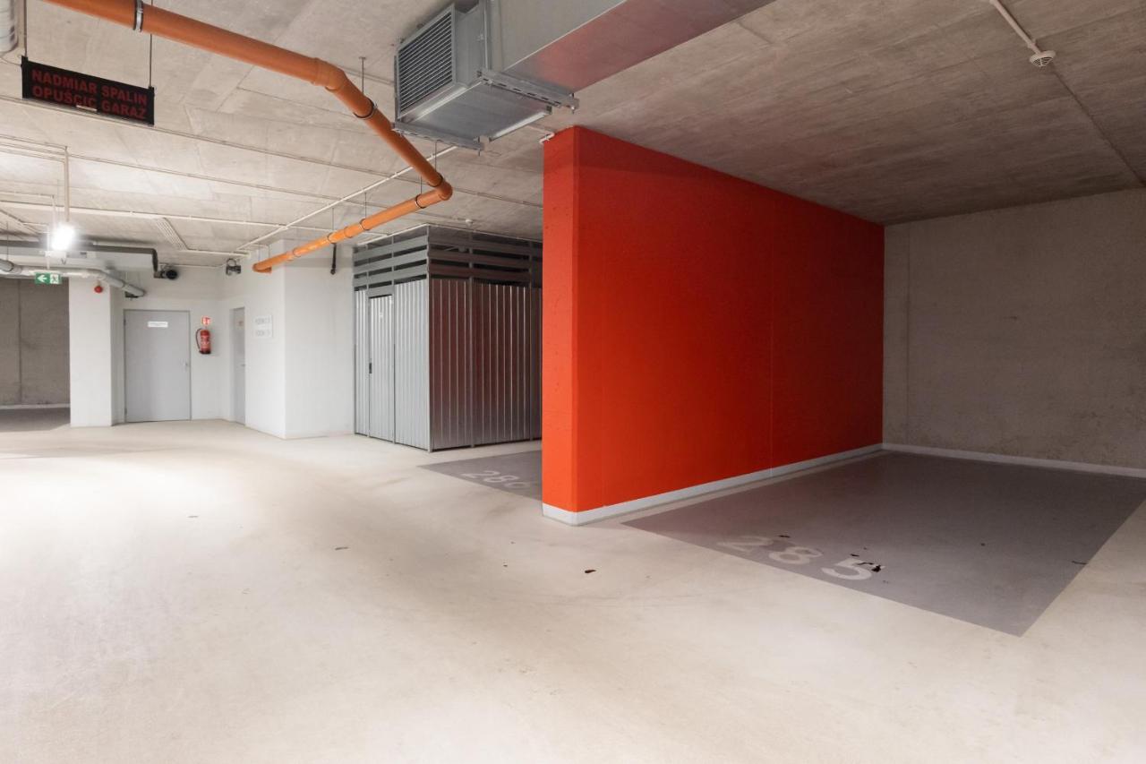 Cozy Apartments With Parking In The 19Th District By Noclegi Renters Warschau Exterior foto